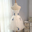 Χαριτωμένο Απλικέ Λευκό Short Homecoming Prom Φορέματα Φθηνά Γλυκό 16 Φορέματα, CM359